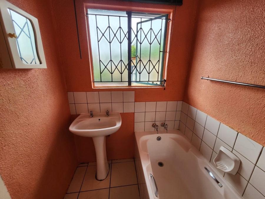 3 Bedroom Property for Sale in Tlhabane West North West